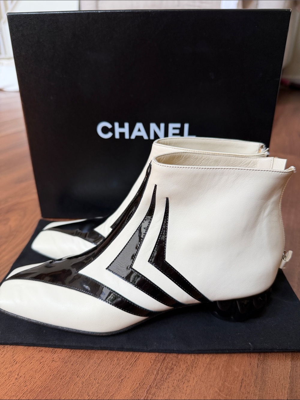 CHANEL White and Black Leather Chevron Ankle Boots size 36.5